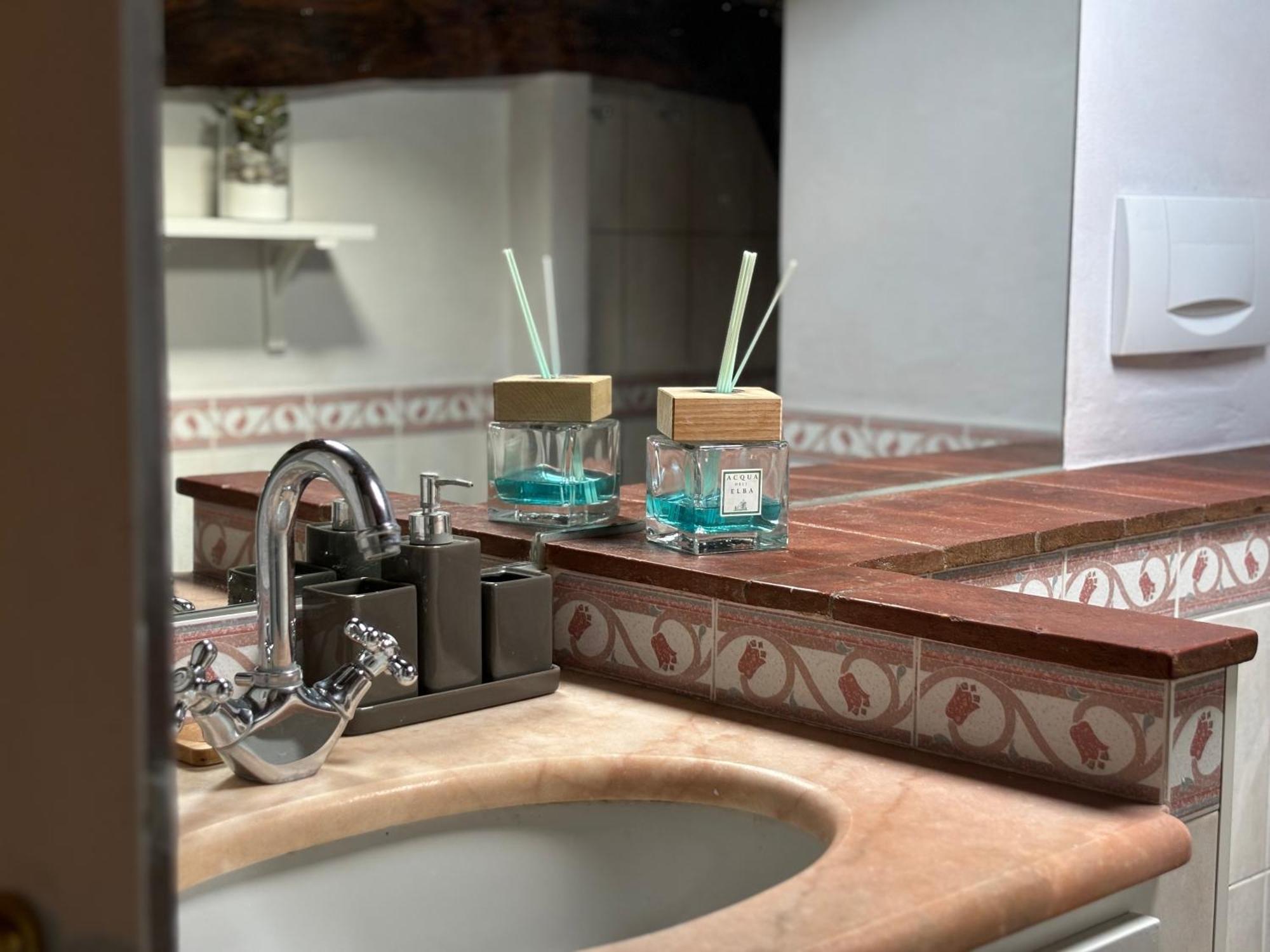 Lovely Apartment لوكا المظهر الخارجي الصورة
